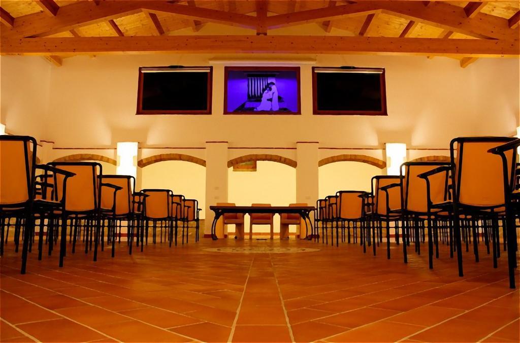 Eremo Beato Rizzerio Hotel Muccia Esterno foto