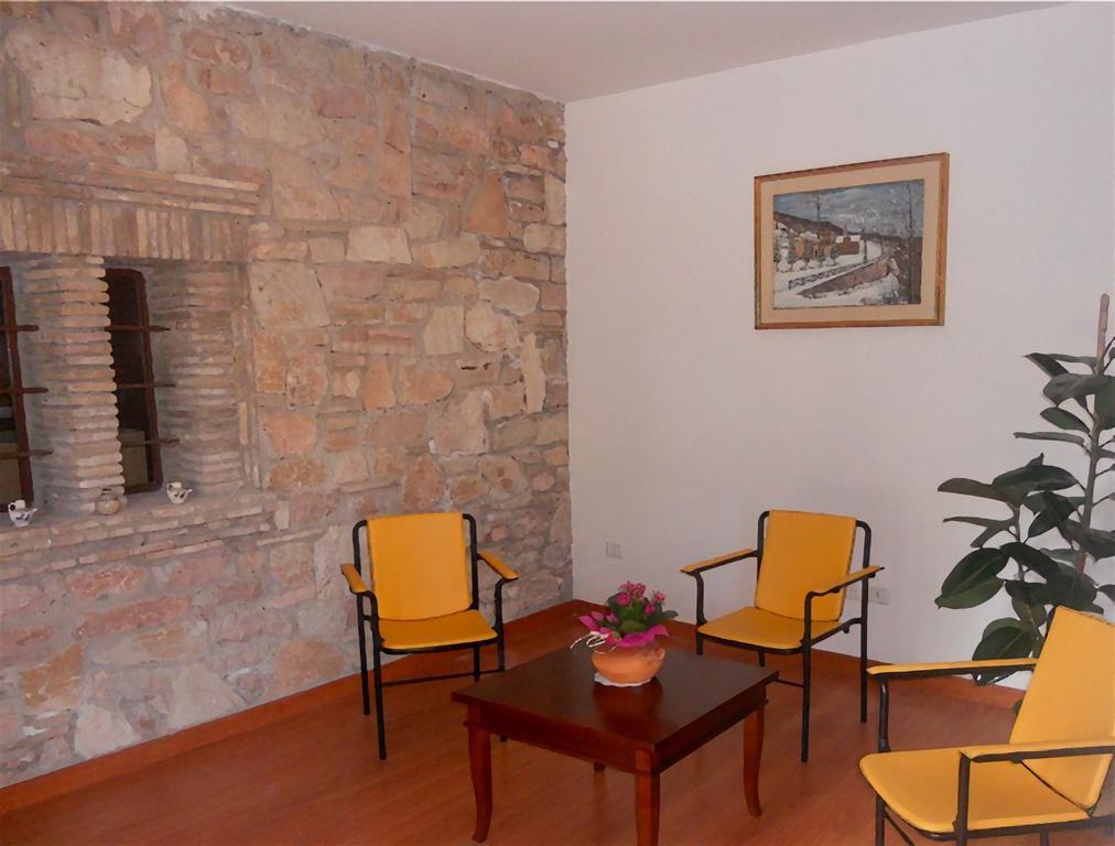 Eremo Beato Rizzerio Hotel Muccia Esterno foto